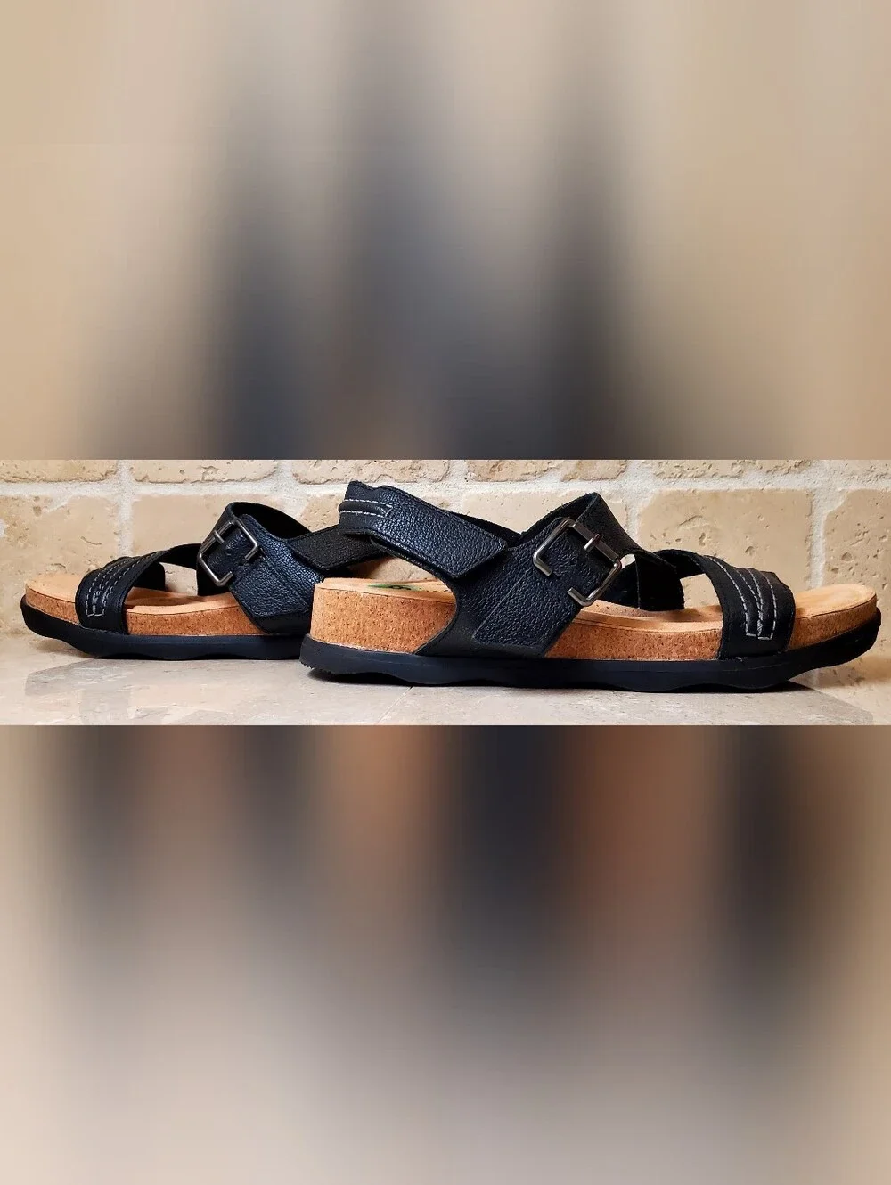 Clarks women black